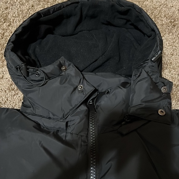 PRICE DROP🔥🔥NWT Reebok coat.  Size XL. Black/grey. - Picture 4 of 5